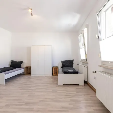 Monteurwohnung Fuer 6 Personen In Zentraler Lage