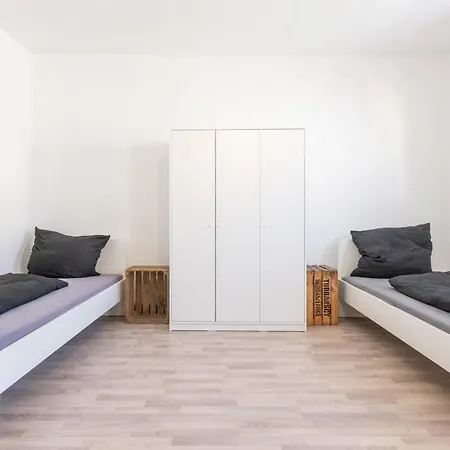 Monteurwohnung Fuer 6 Personen In Zentraler Lage Mainz