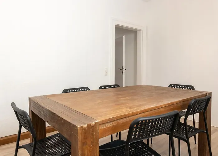 Monteurwohnung Fuer 6 Personen In Zentraler Lage Appartement Mayence