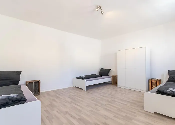 Monteurwohnung Fuer 6 Personen In Zentraler Lage *